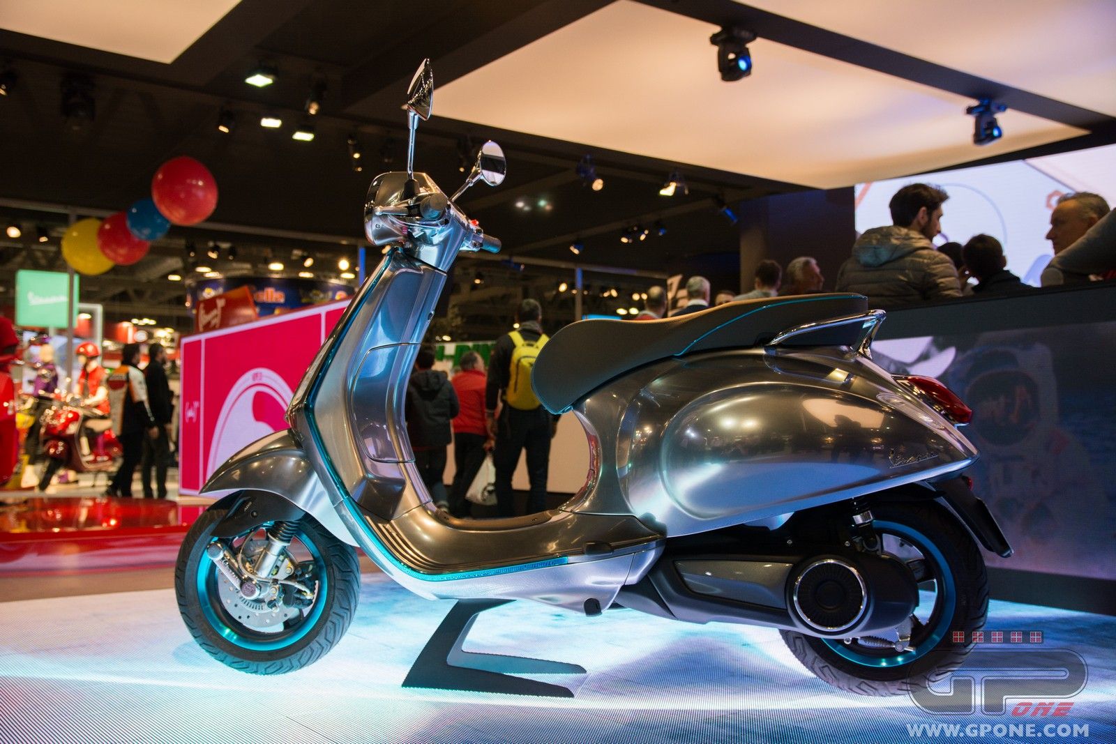 Vespa goes electric: the legend embraces the future | GPone.com