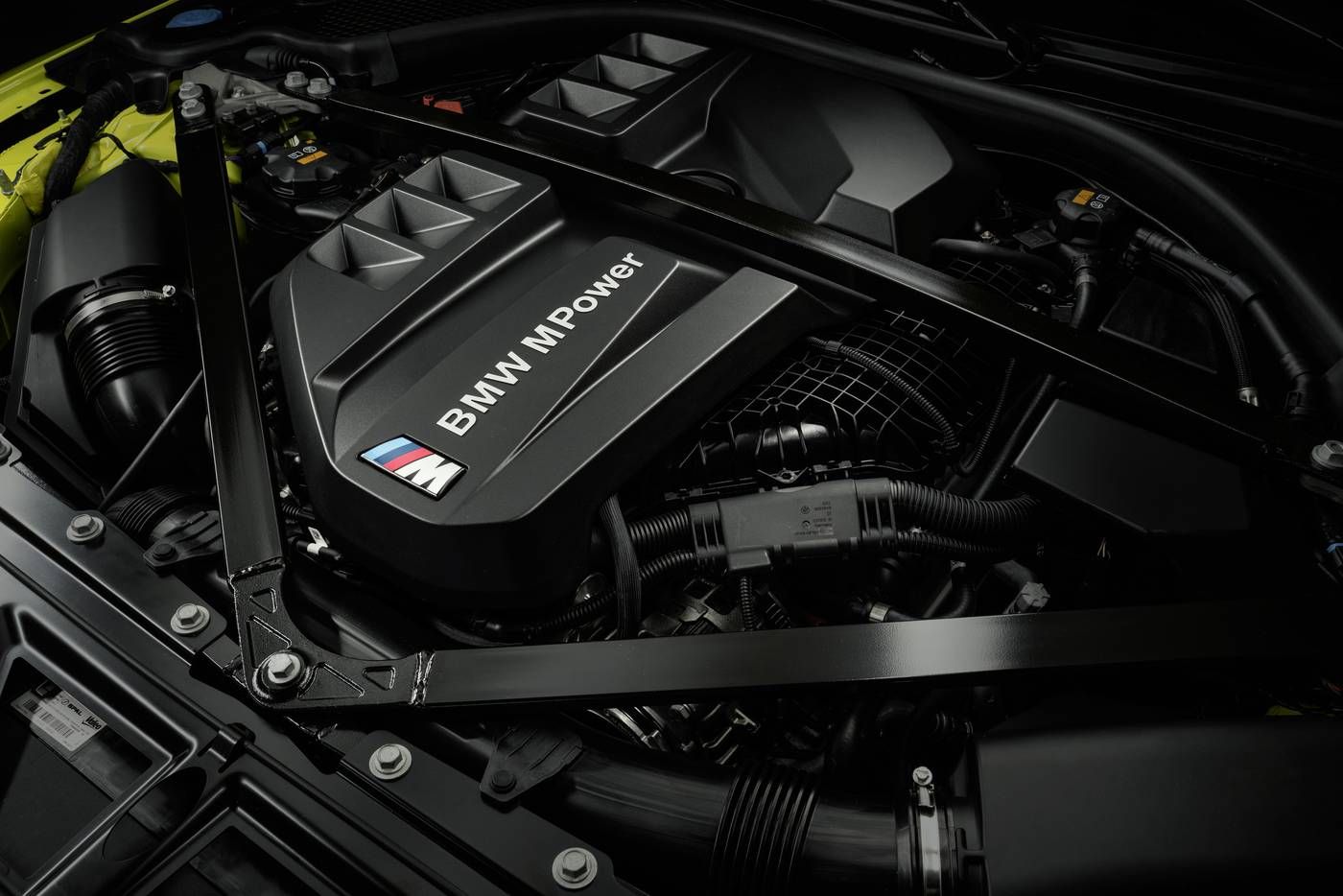 Bmw M3 Ed M4 Ecco Tutti I Dettagli Caratteristiche Interni Prezzo E Lancio Gpone Com