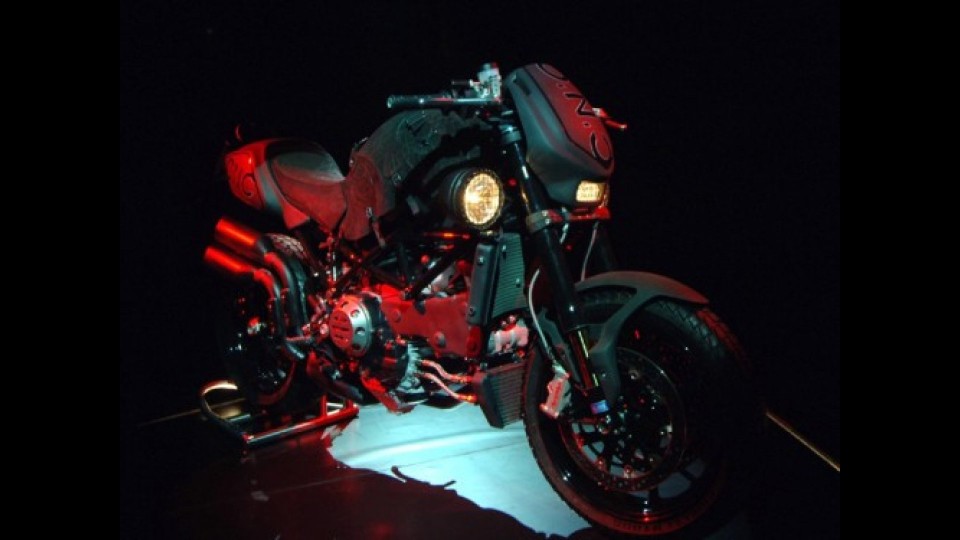 Moto - Gallery: Ducati Monster Black Dogo