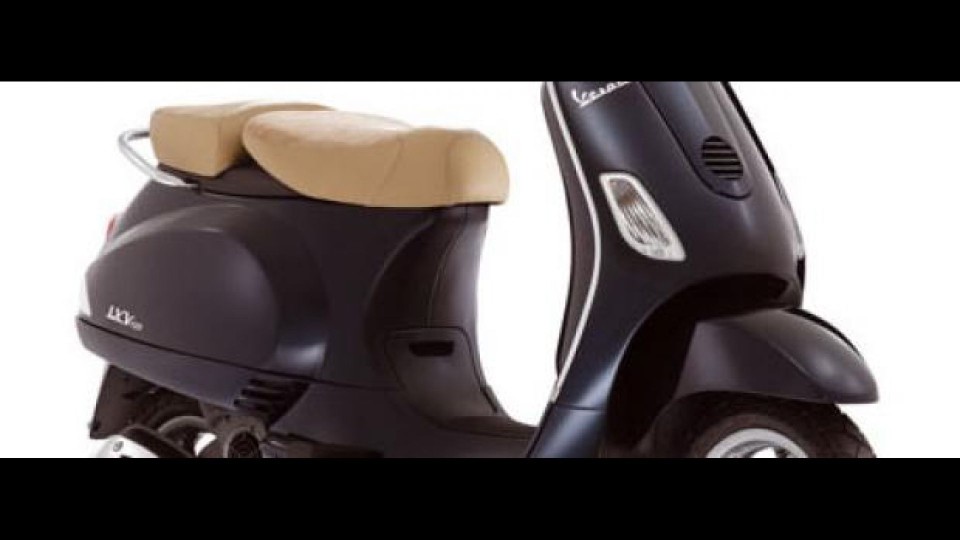 Moto - News: Vespa LXV Navy