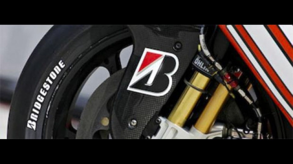 Moto - News: MotoGP, Jerez: Bridgestone non porterà le gomme asimmetriche