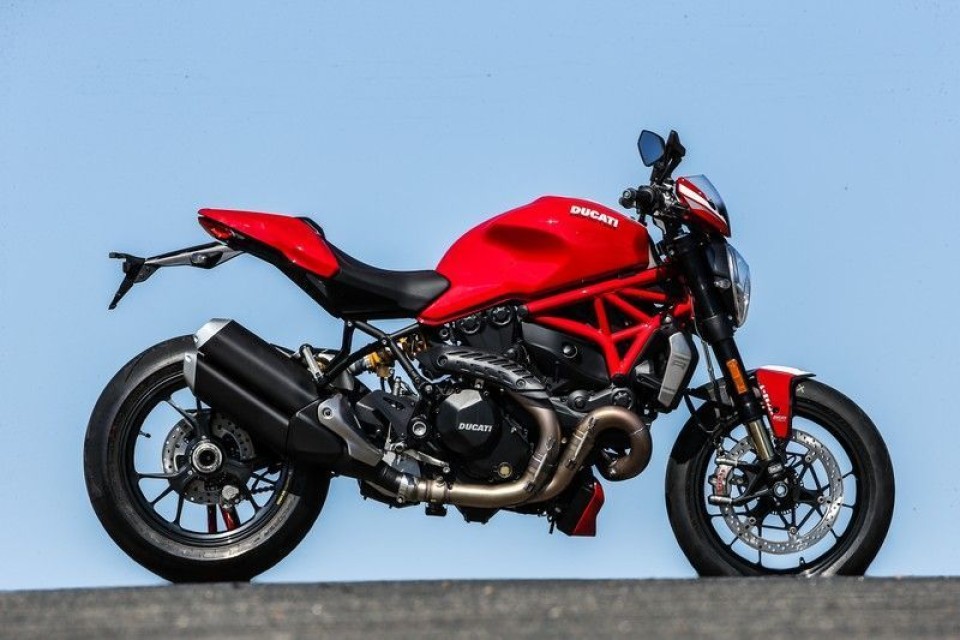 Moto - News: Ducati Monster 1200R: al  cuore del super mostro