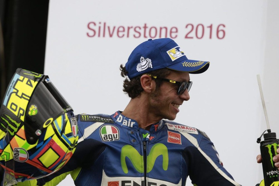 Rossi: Marquez mi riserva sempre un trattamento speciale