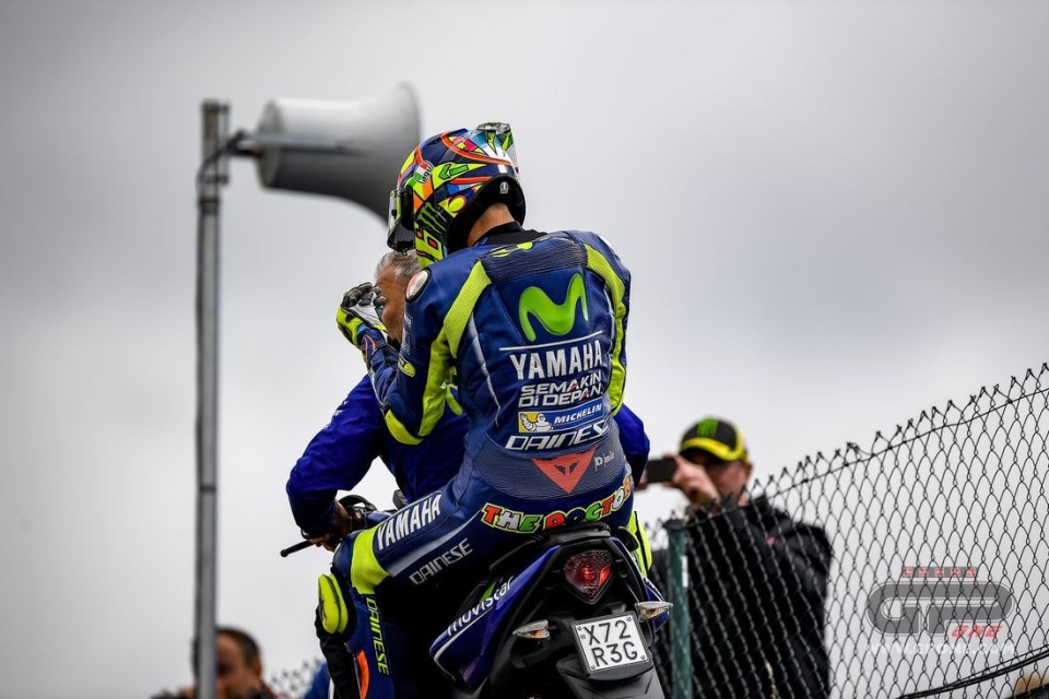 MotoGP: Rossi: lento sia sull'asciutto che sul bagnato