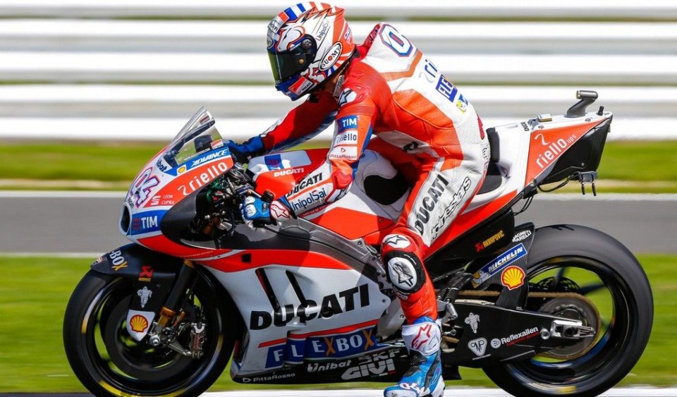 MotoGP: Dovizioso Re d'Inghilterra, vince ed è leader