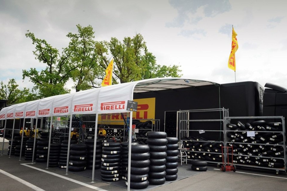 SBK: Pirelli fornitore unico fino al 2020