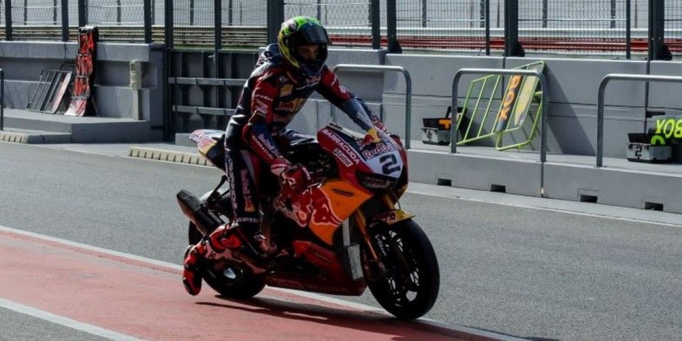 SBK: Camier: dobbiamo migliorare il passo gara