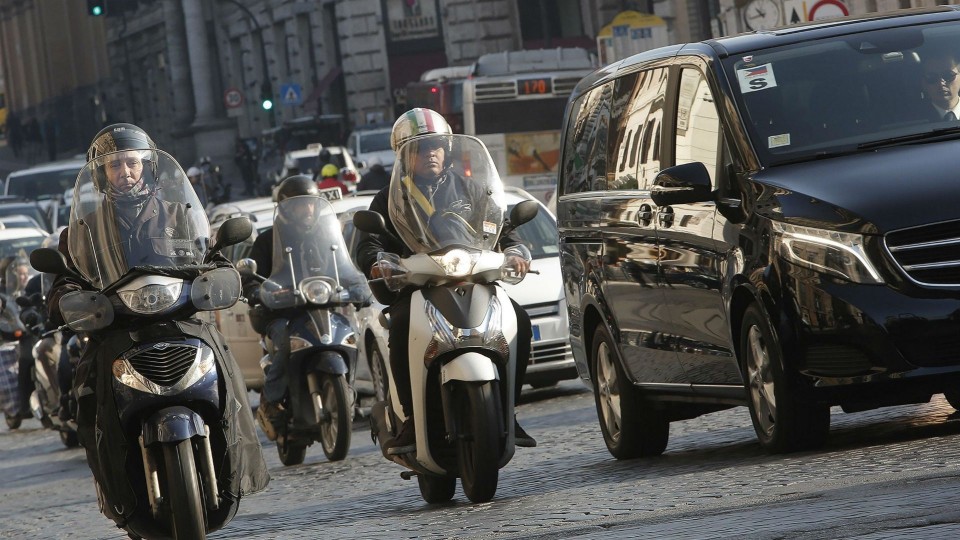 Moto - News: Due ruote protagoniste della mobilità, ma serve un piano Marshall per la sicurezza