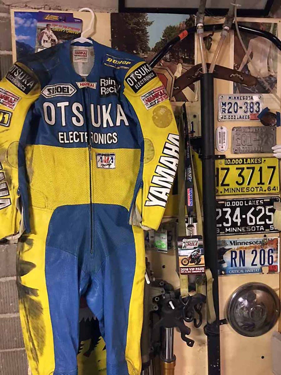 MotoGP: Roberts Junior vende una sua tuta per aiutare Kenny Noyes