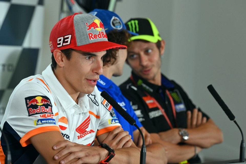 MotoGP: Marquez difende Bautista: "Da tanto tempo non lottava per il titolo"