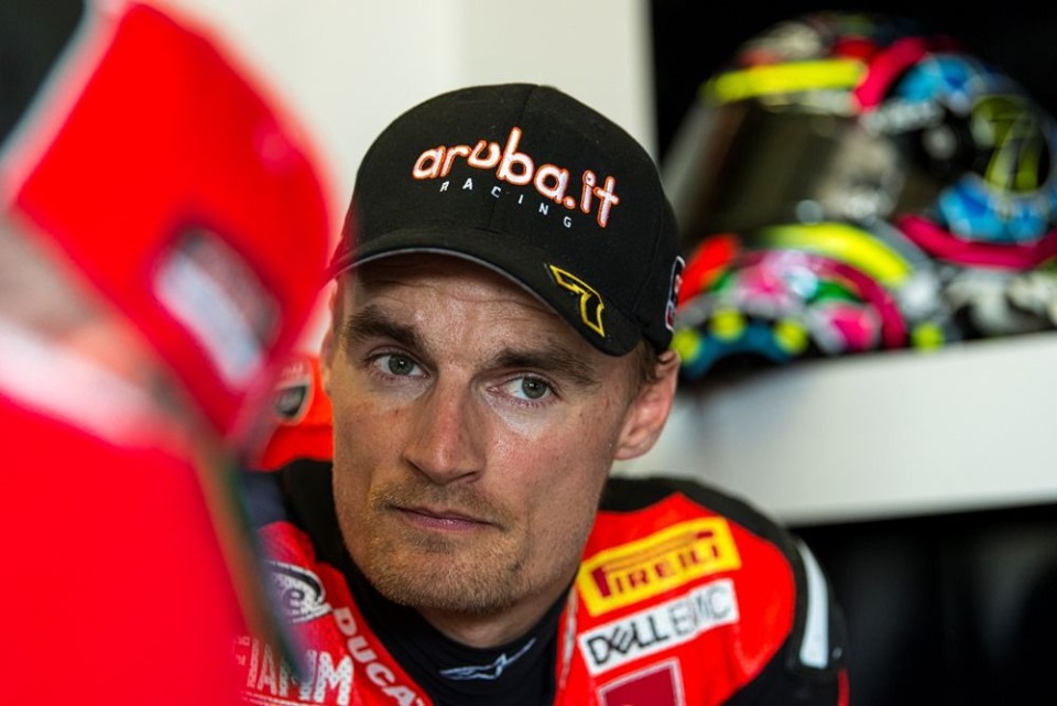 SBK: Davies betrayed in Race 1: "I fell due to an electronic problem."