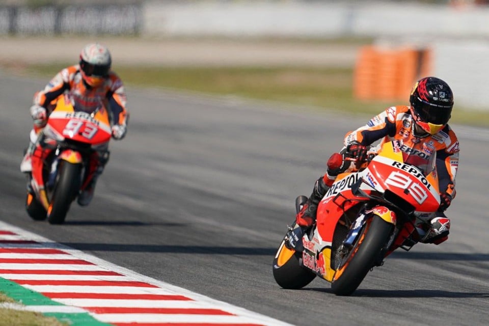 MotoGP: Marquez contro Lorenzo: deve essere penalizzato