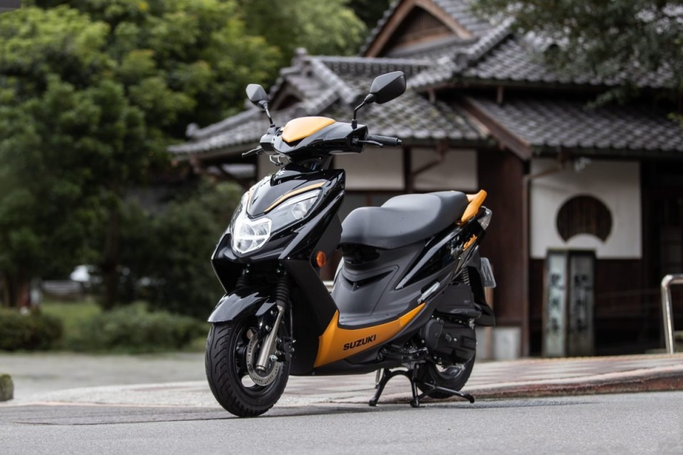 Moto - Scooter: Suzuki Swish 125: lo scooter che crede di essere una Hayabusa