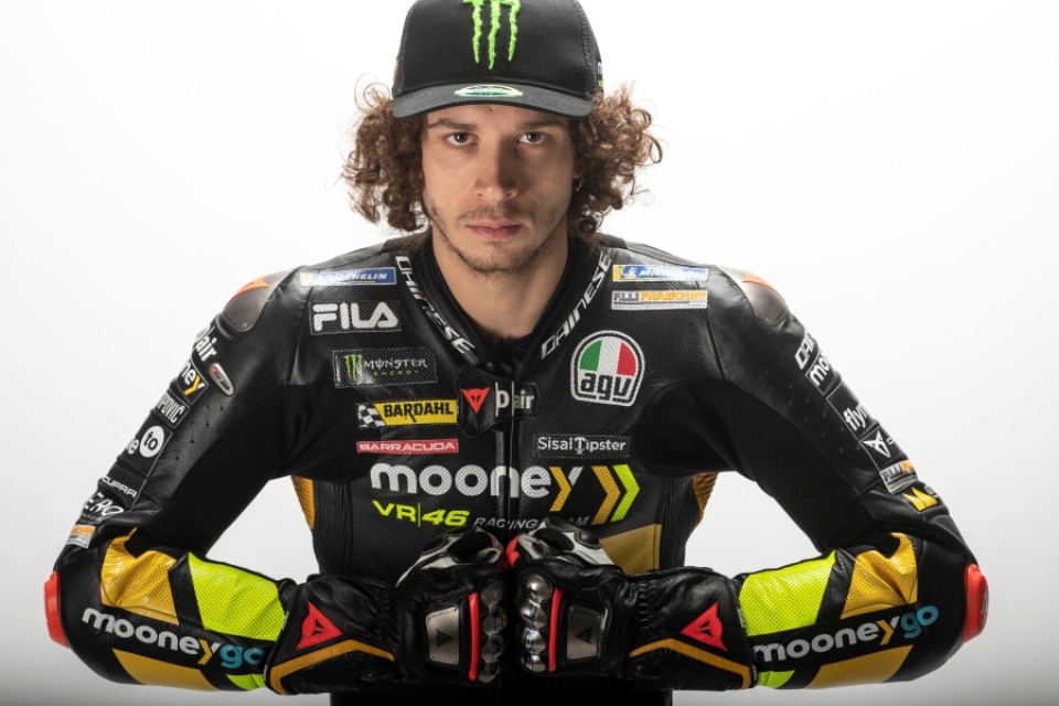 MotoGP: Bezzecchi: “Avere la GP22 è uno stimolo in più per battere gli ufficiali”