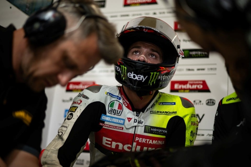 MotoGP: Bezzecchi: “Fatico nel time attack, con le gomme nuove bestemmio tutto il tempo”
