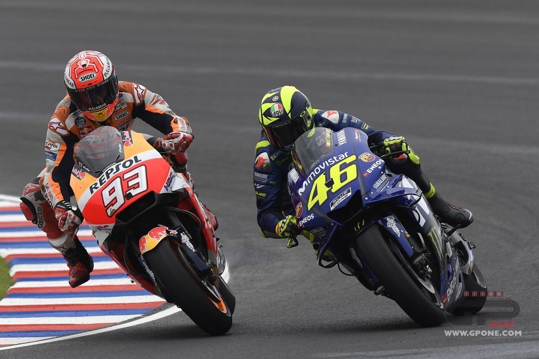 MotoGP, THE SEQUENCE. The Photos Of Marquez's Collision With Rossi ...