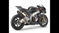 Moto - News: Aprilia RSV4 SBK: aggressiva e veloce...