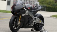 Moto - News: Aprilia RSV4 SBK: aggressiva e veloce...