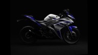 Moto - News: Yamaha R 25: nuovo spot con Valentino Rossi