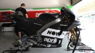 MotoGP: L'Aprilia a Sepang fa saltare il...tappo