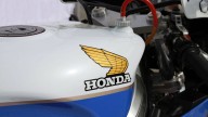 Moto - News: Honda RC30, il mito spegne 30 candeline