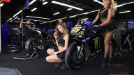 MotoGP: Le Monster Girl riscaldano Barcellona