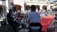MotoGP: Joan Mir e Dainese all'outlet di Barberino del Mugello