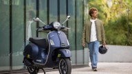 Moto - Scooter: Vespa Primavera Vibe: lo scooter si veste di colore