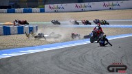 MotoGP: LA FOTOSEQUENZA COMPLETA 57 FOTO: l'ammucchiata nella Sprint race di Jerez