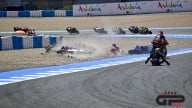 MotoGP: LA FOTOSEQUENZA COMPLETA 57 FOTO: l'ammucchiata nella Sprint race di Jerez