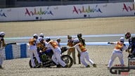 MotoGP: LA FOTOSEQUENZA COMPLETA 57 FOTO: l'ammucchiata nella Sprint race di Jerez