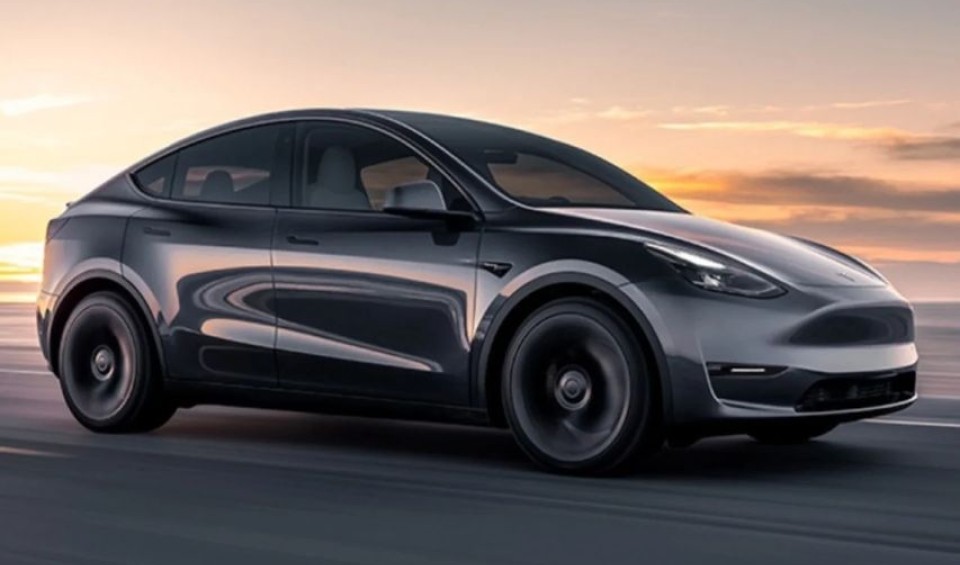 Auto - News: La Tesla Model Y è l'auto più venduta al mondo